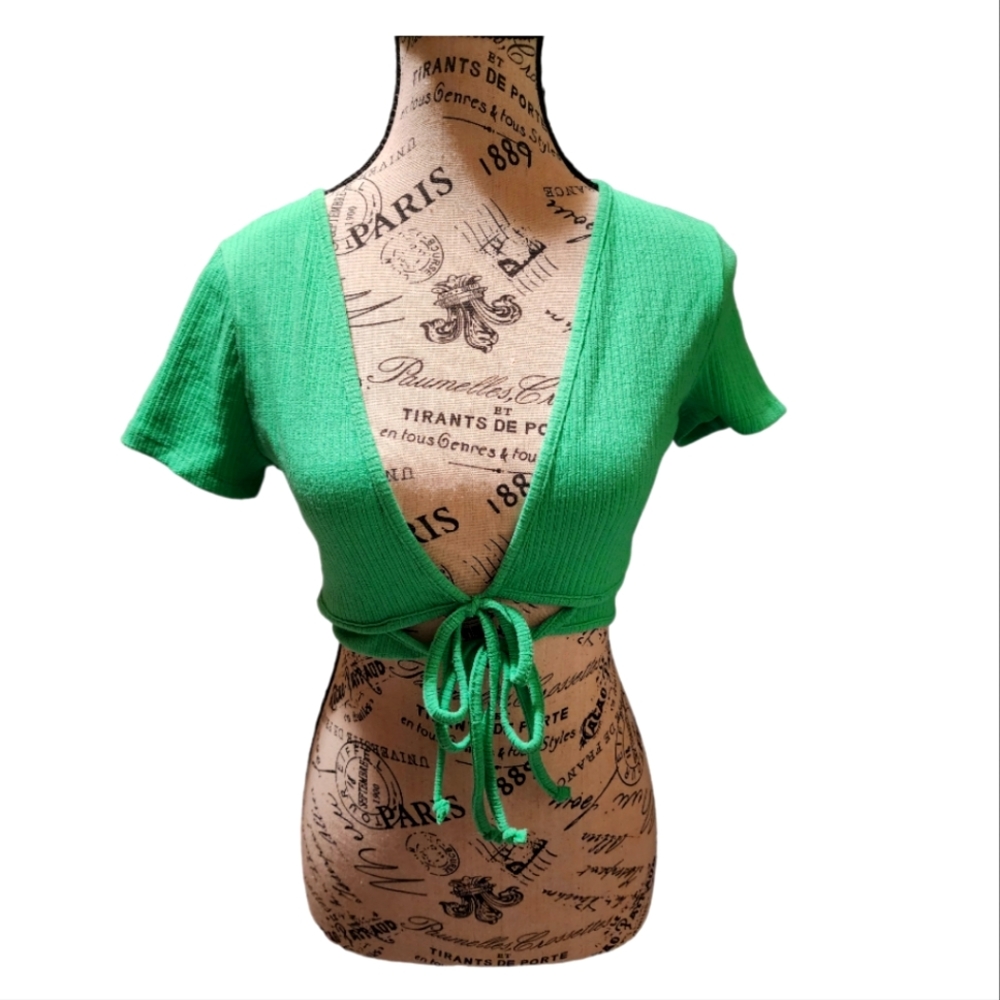 NWT Wild Fable Woman's Crop Top Size Small